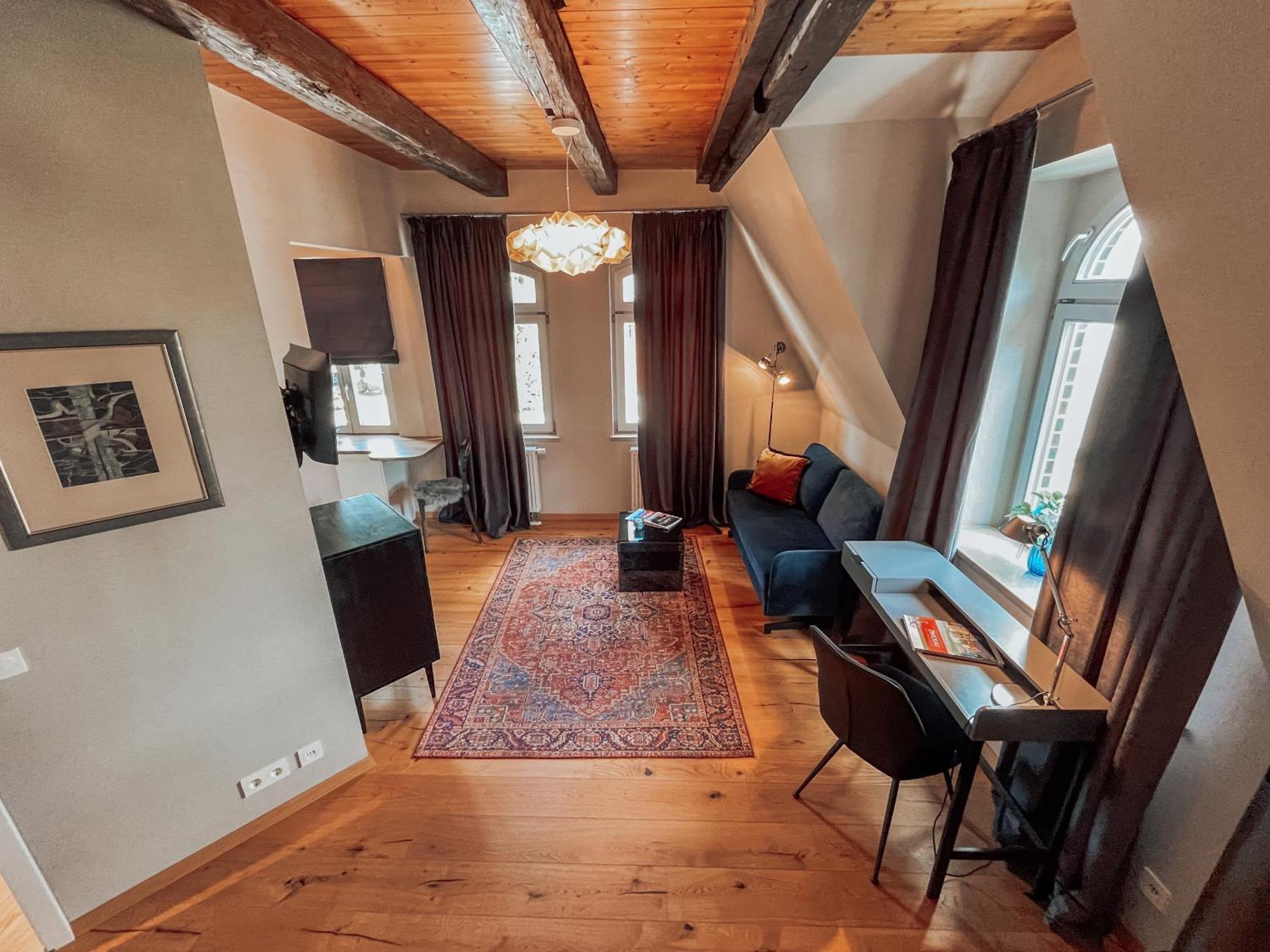 Apartmenthaus Am Dom Maisonette Mit Parkplatz Zwickau Ngoại thất bức ảnh